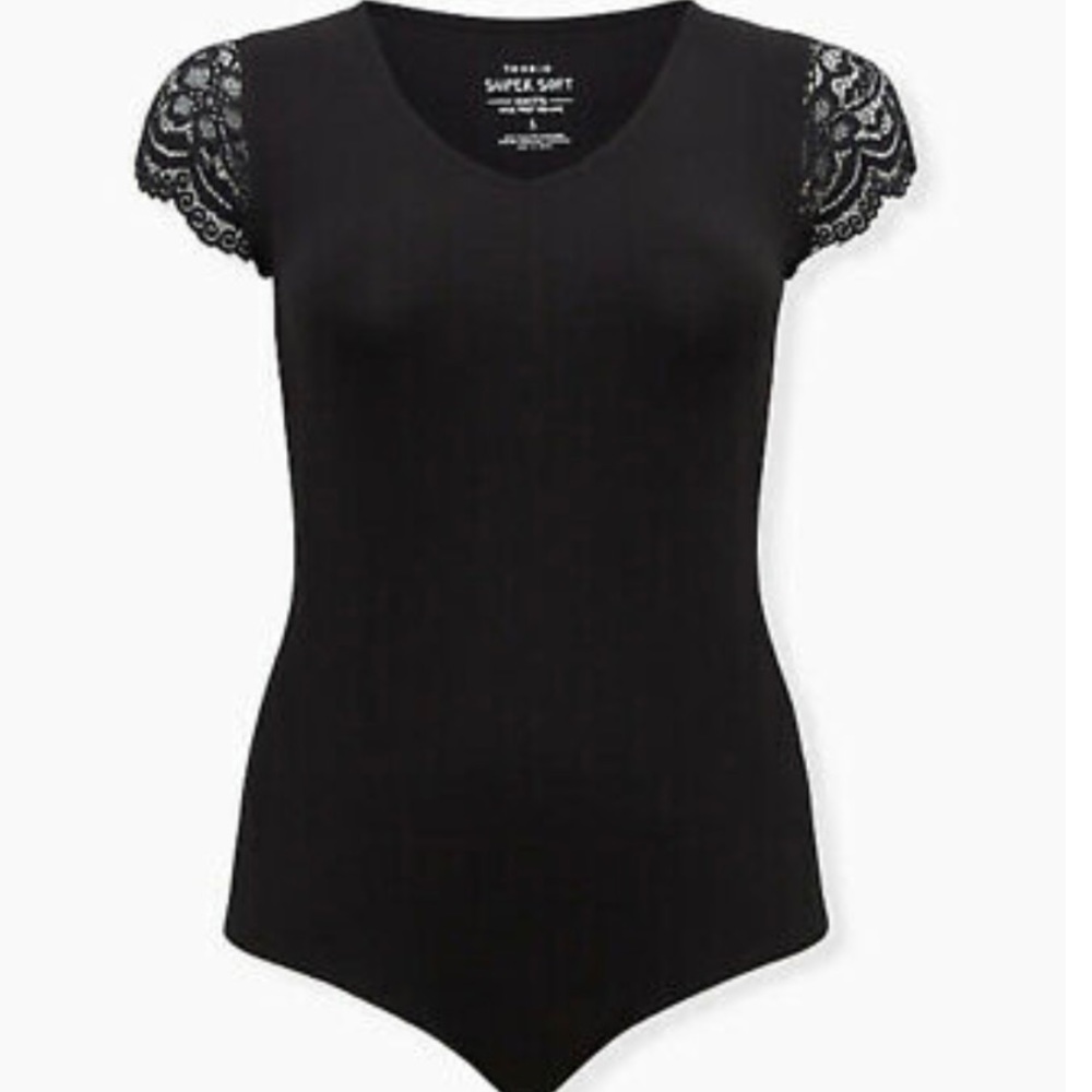 Torrid bodysuit lace sleeves